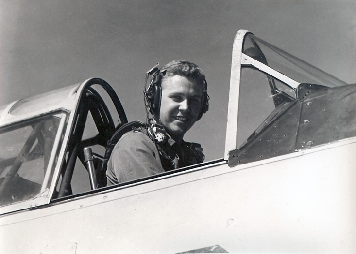 T-6 Pilot