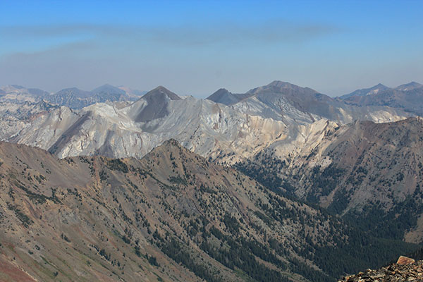 Cusick Mountain, Sentinel Peak, and Petes Point to the north from the Red Mountain summit