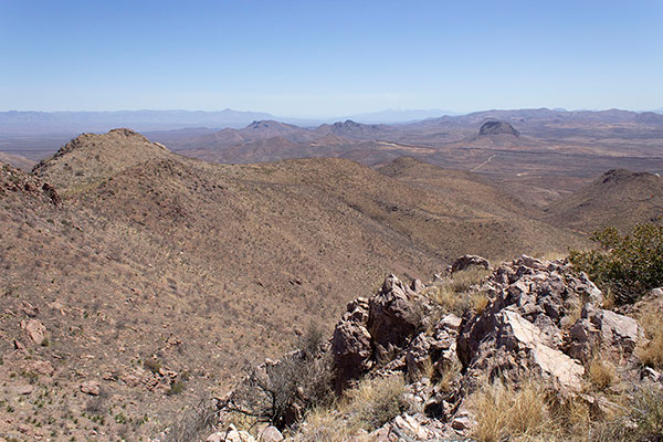 My view back towards Peak 5829. My return route along SW Ridge lies in the center.