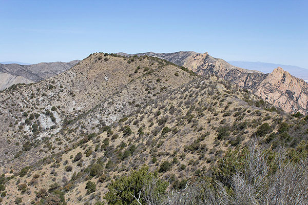 Slavin Peak rises on the left above me from its south ridge